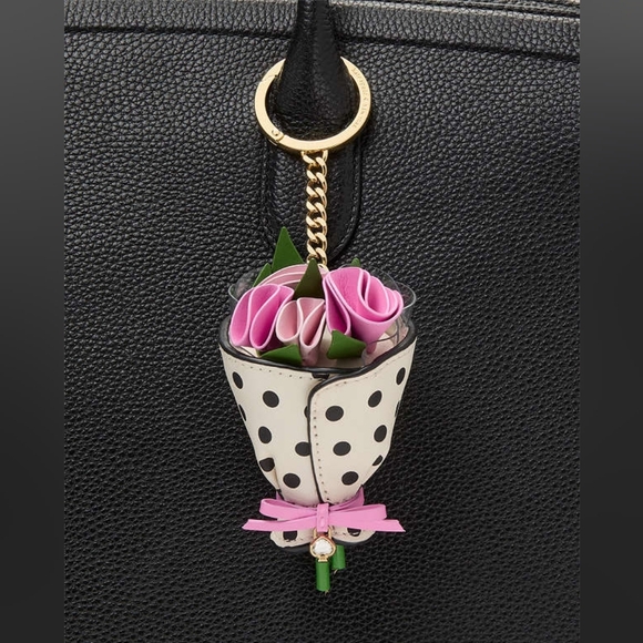 Kate spade Flora Flower Keychain - Picture 1 of 9